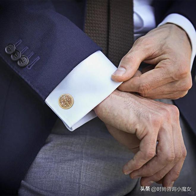 “珠宝”！廉价还土气、不上档次男人五六十岁时不建议戴这4种(图17)